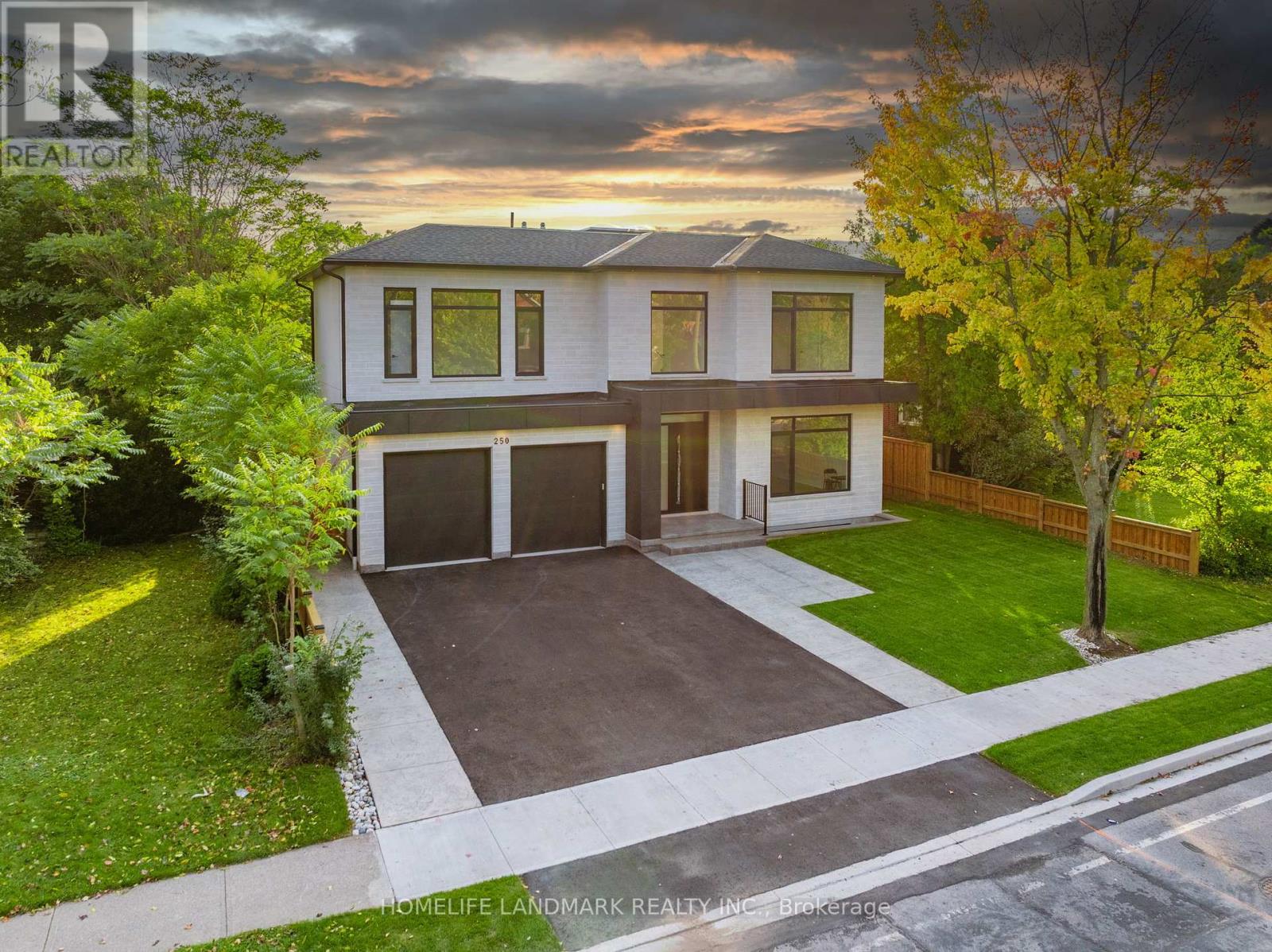 Property at 250 JONES STREET image 1