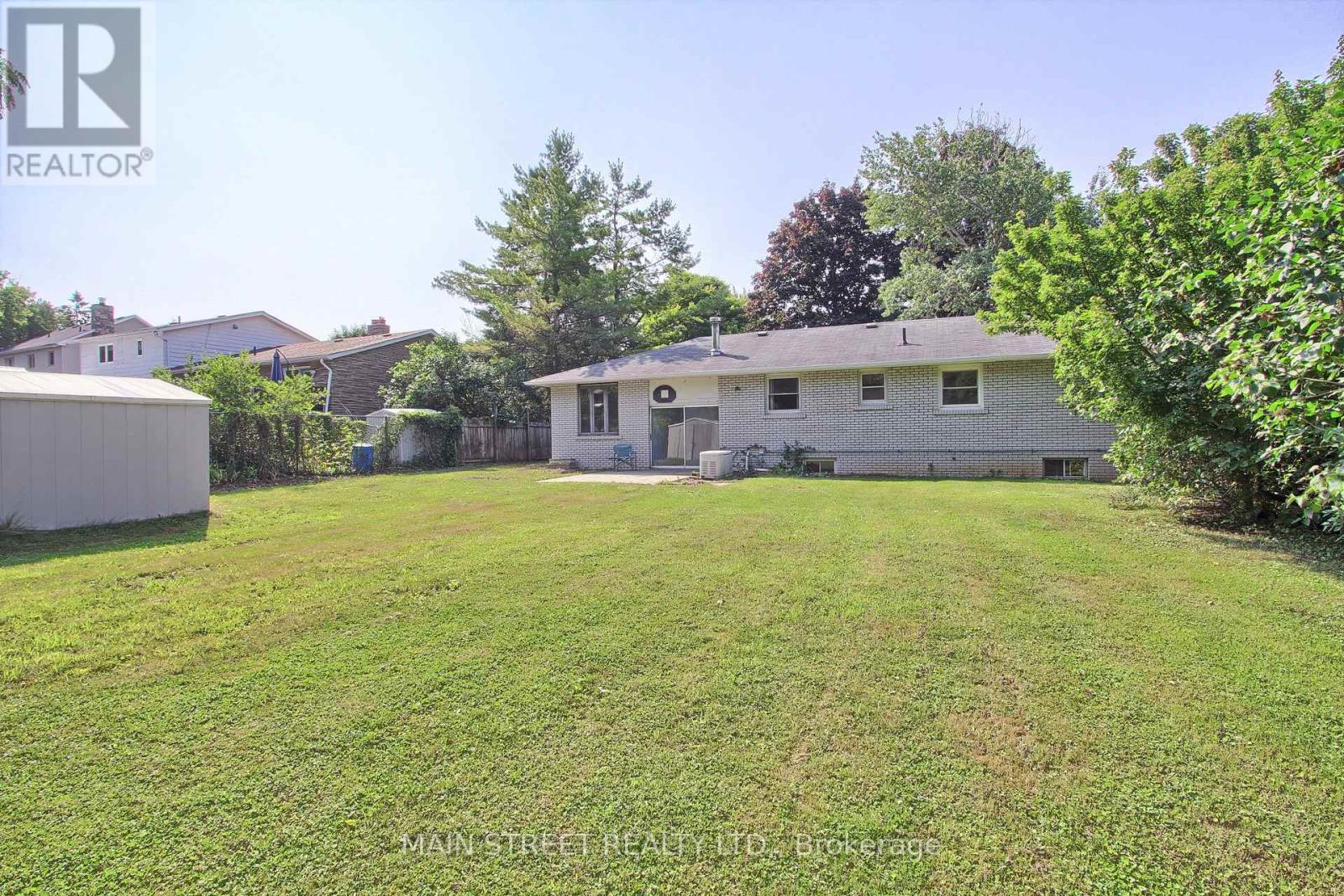 230 Boyers Side Road, Georgina, Ontario  L4P 3C8 - Photo 38 - N12259035