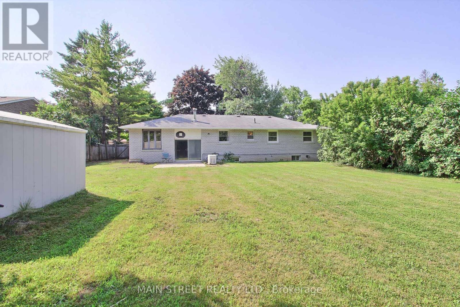 230 Boyers Side Road, Georgina, Ontario  L4P 3C8 - Photo 39 - N12259035