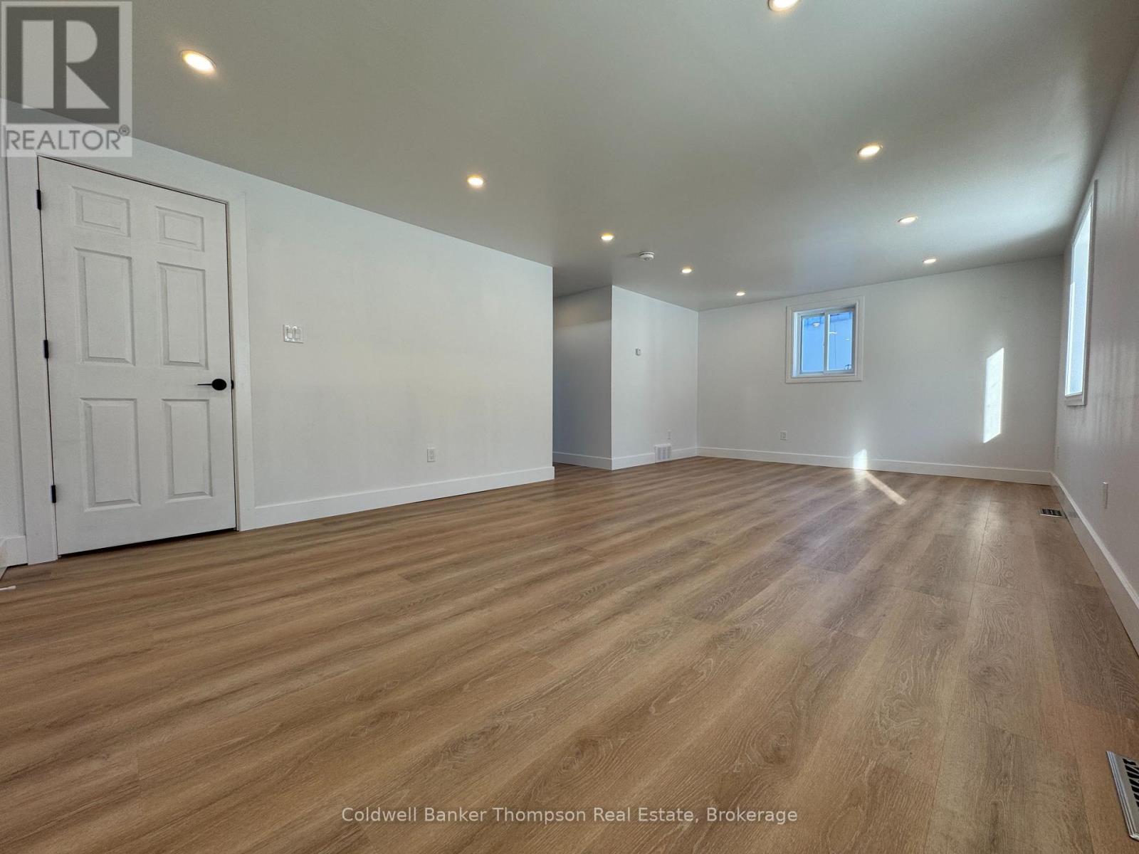 158 Main Street W, Huntsville, Ontario  P1H 1X8 - Photo 15 - X12248583