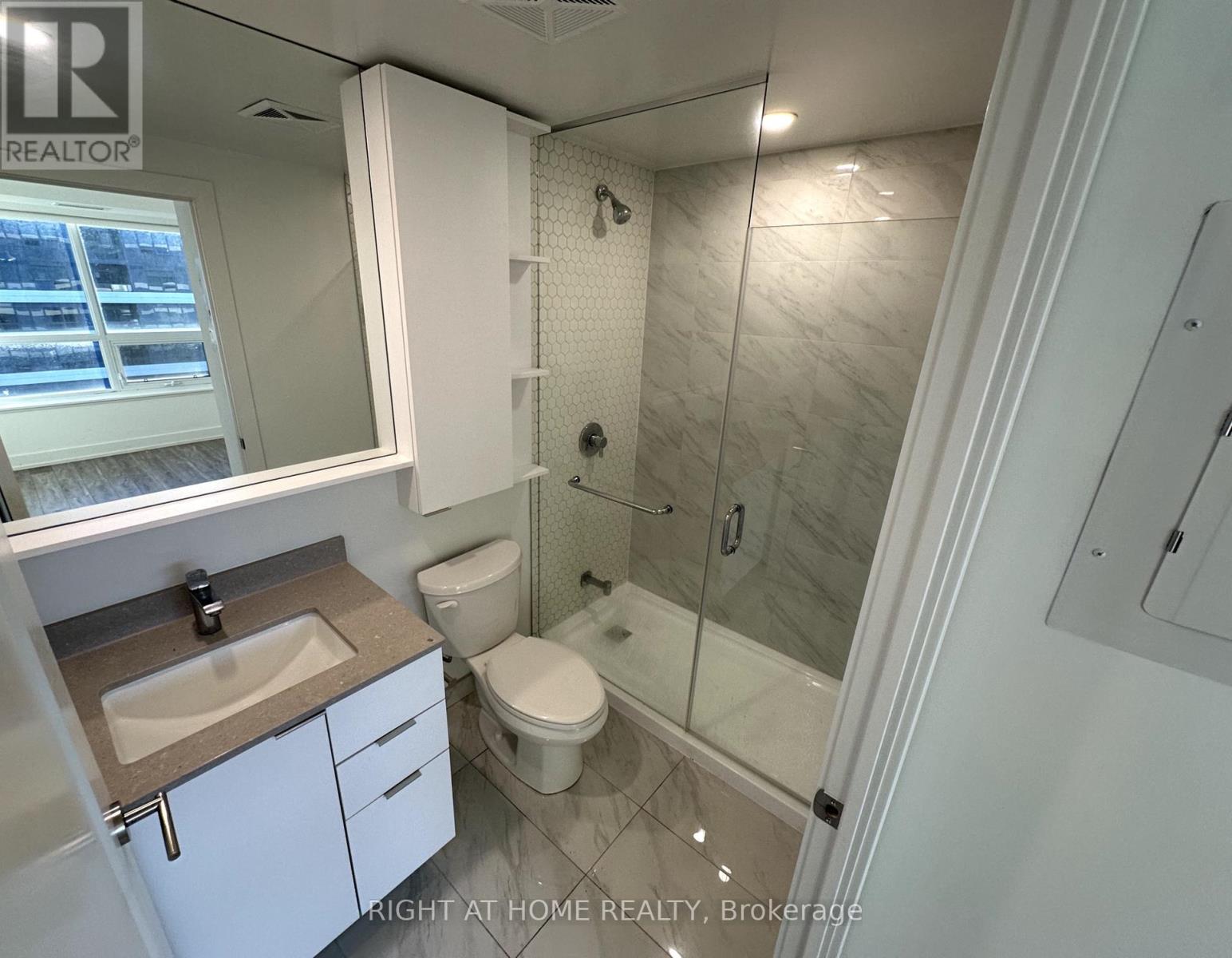 1005 - 8 Cedarland Drive, Markham, Ontario  L6G 0H4 - Photo 5 - N12261734