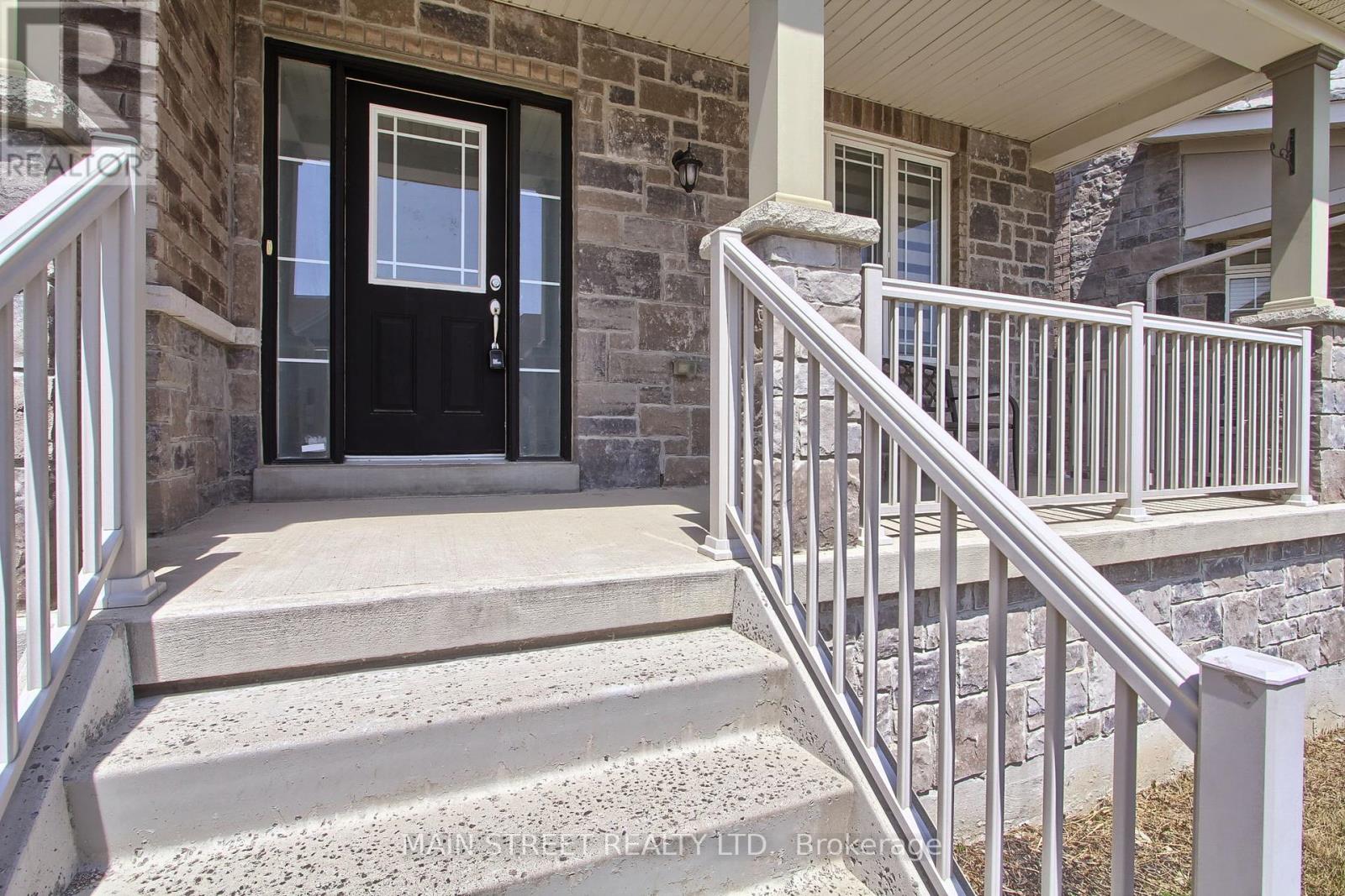 Property at 1386 DALLMAN STREET image 4