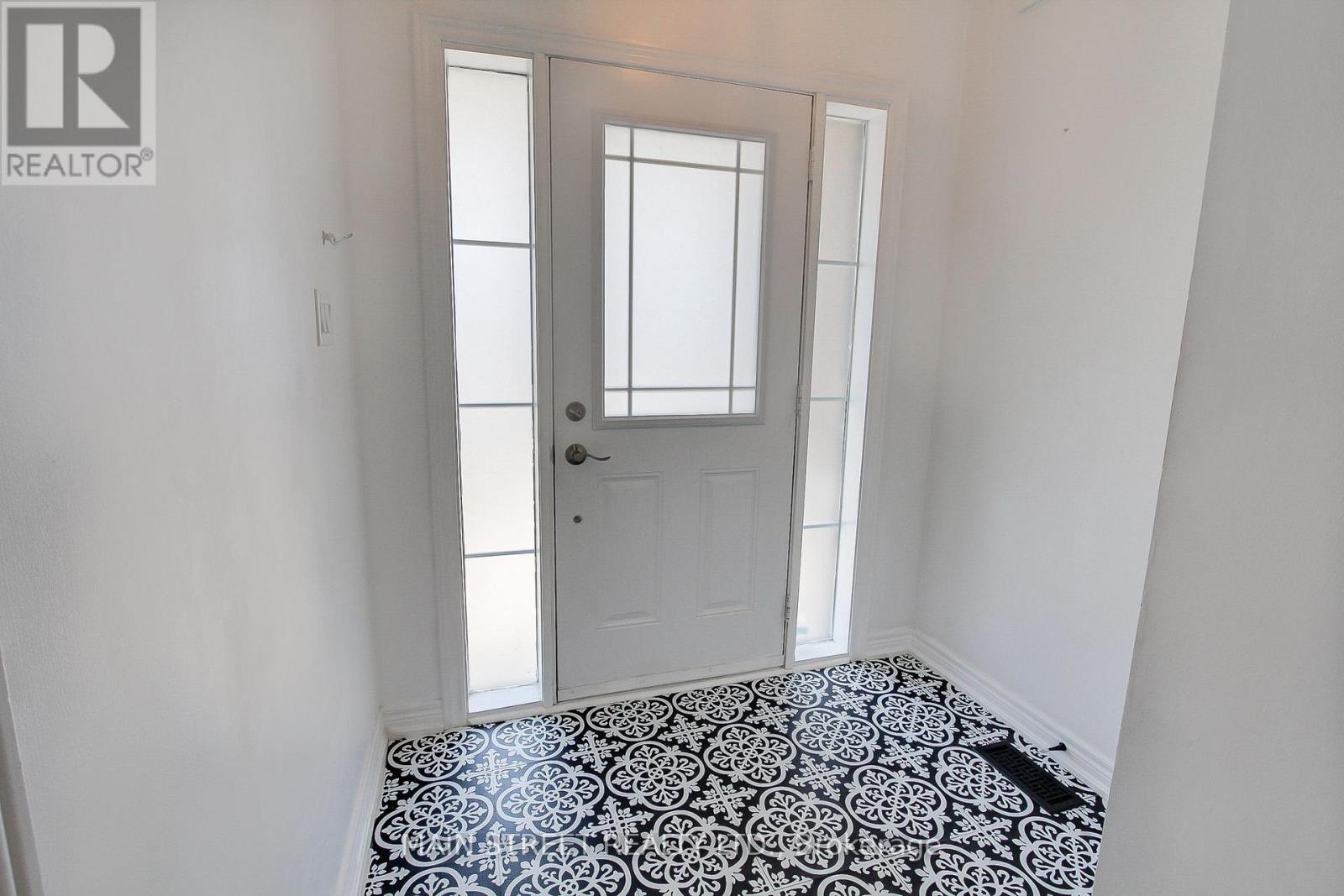 Property at 1386 DALLMAN STREET image 5
