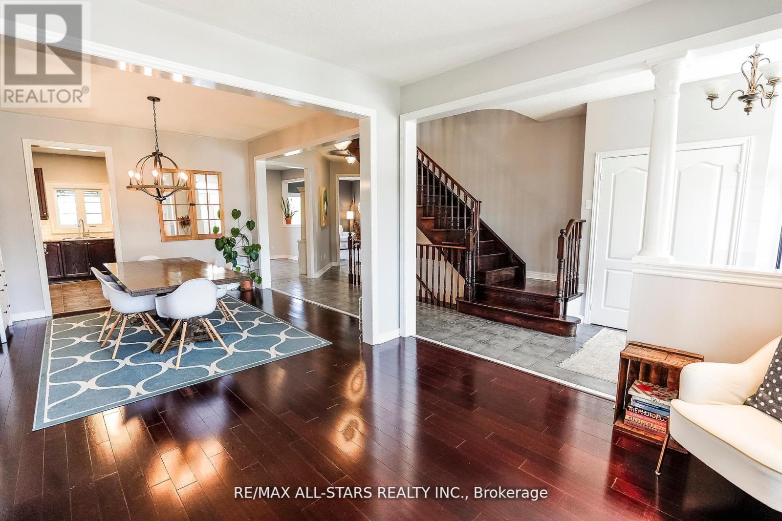 Property at 3 FURLAN COURT image 3