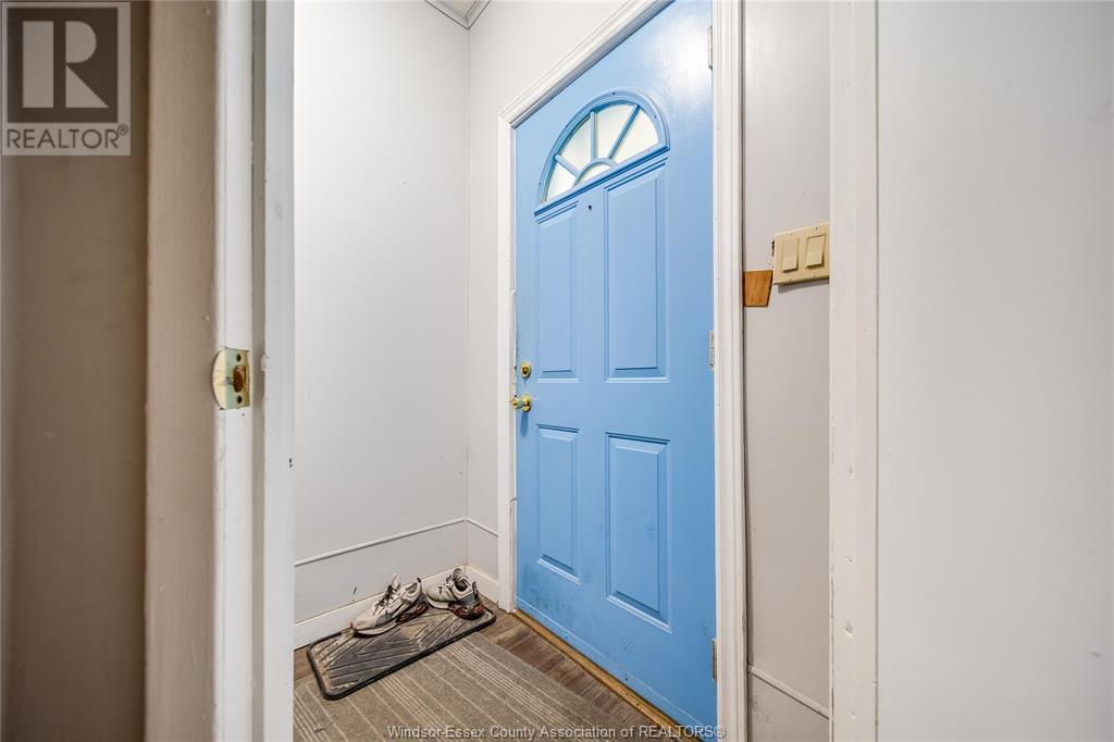 Property at 464 VERA PLACE image 2