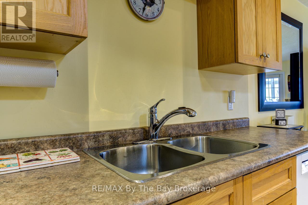 45 Meadow Lane, Wasaga Beach, Ontario  L9Z 0A2 - Photo 18 - S12047800