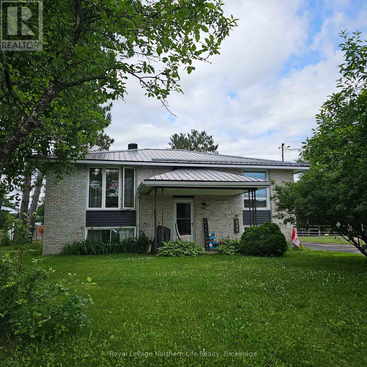 230 10th Street, Mattawa, Ontario  P0H 1V0 - Photo 1 - X10708652