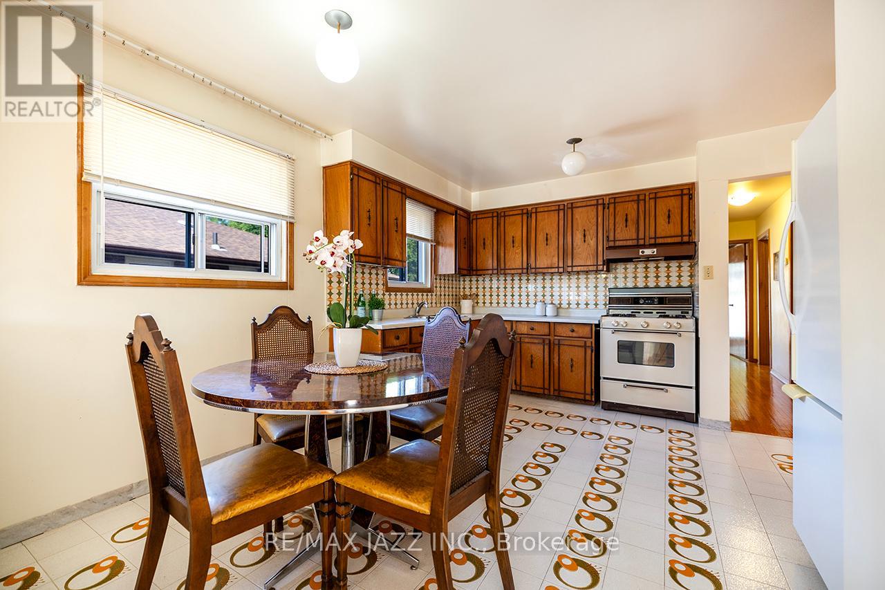 28 Pilot Street, Toronto, Ontario  M1E 2C5 - Photo 14 - E12259180
