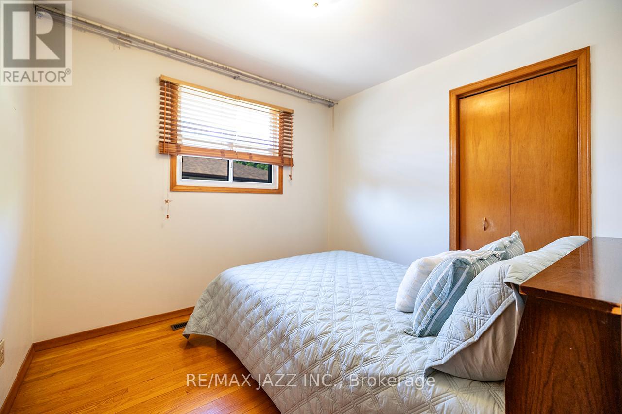 28 Pilot Street, Toronto, Ontario  M1E 2C5 - Photo 15 - E12259180