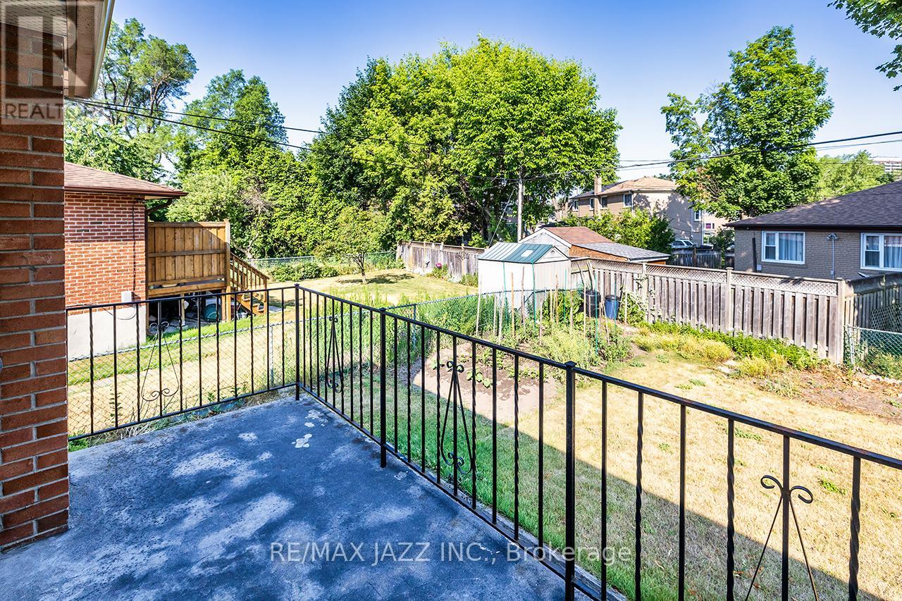 28 Pilot Street, Toronto, Ontario  M1E 2C5 - Photo 22 - E12259180