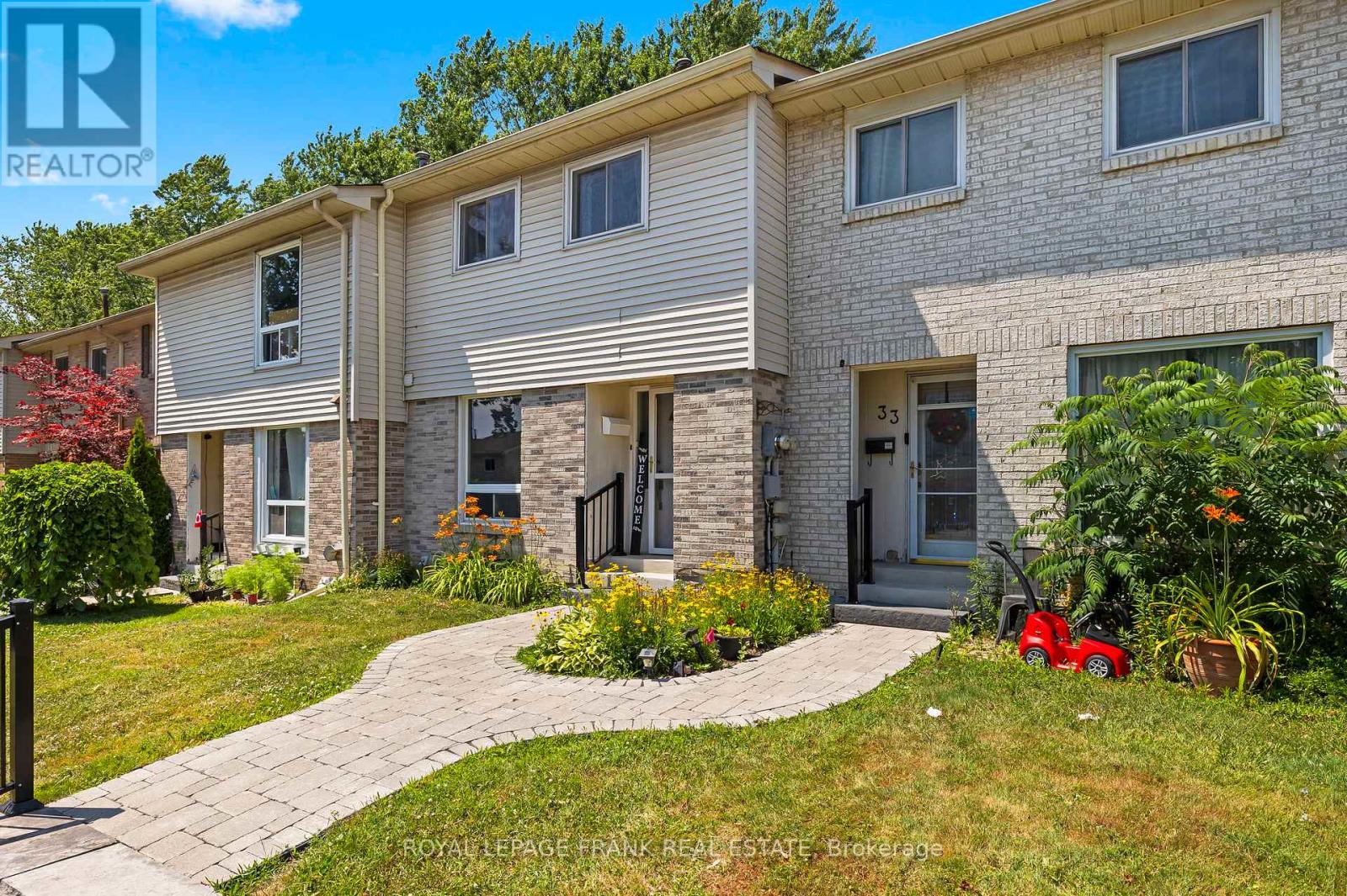 Property at 32 - 611 GALAHAD DRIVE image 3