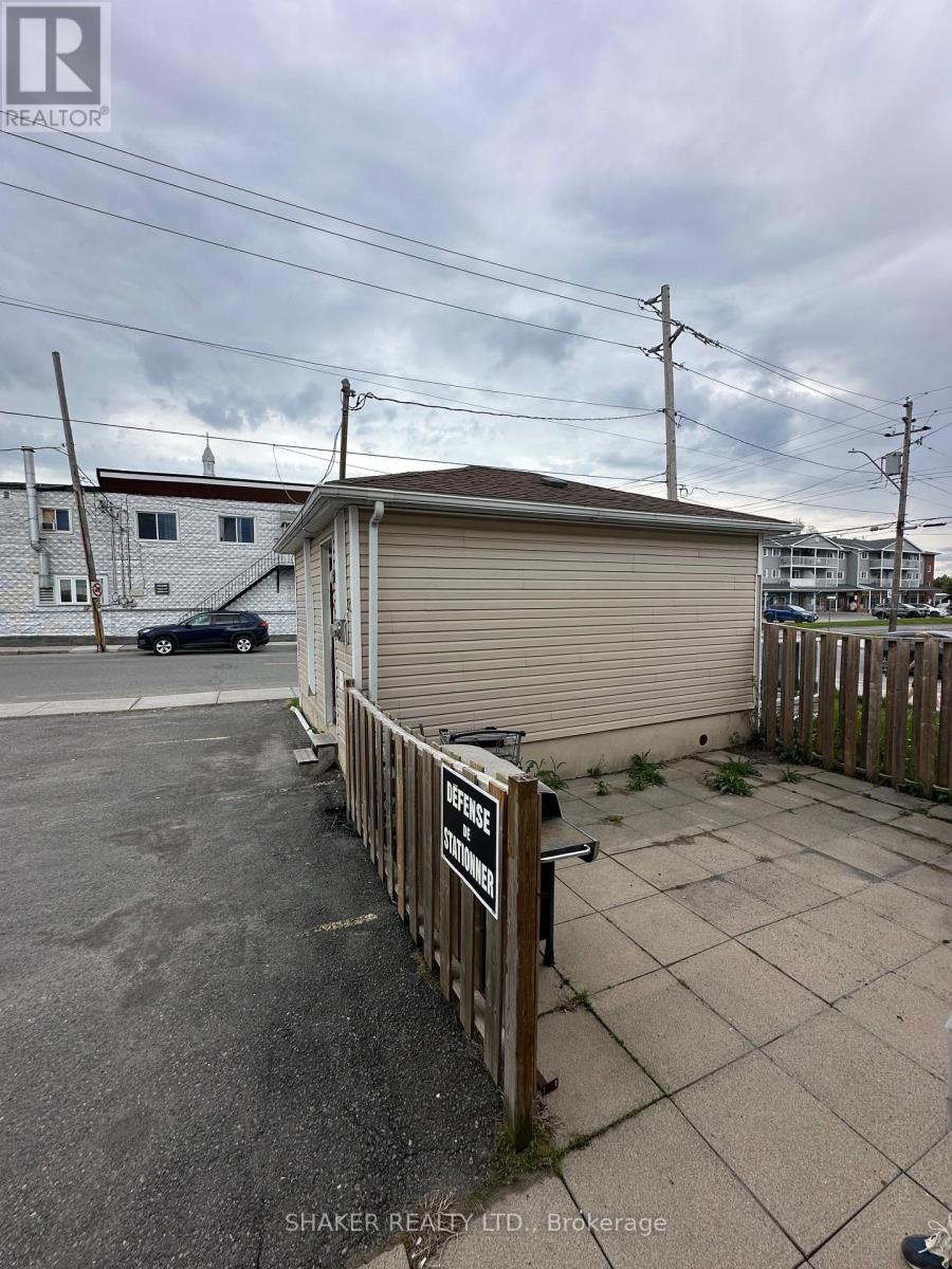 2370 Laurier Street, Clarence-Rockland, Ontario  K4K 1L5 - Photo 5 - X12261838