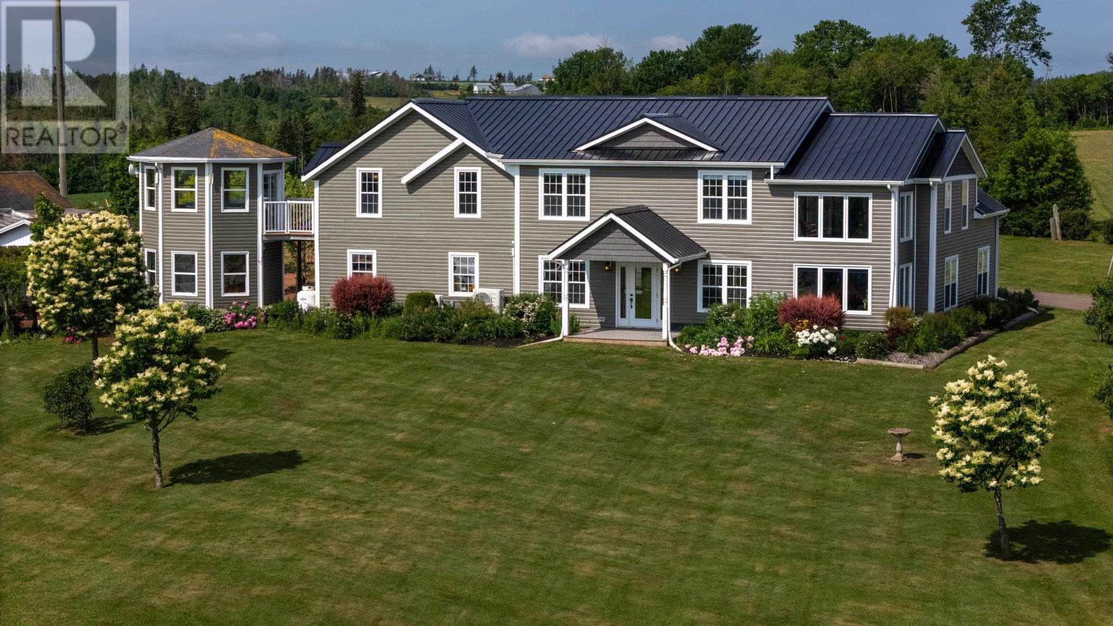 1711 New Glasgow Road, Hunter River, Prince Edward Island  C0A 1N0 - Photo 1 - 202516533