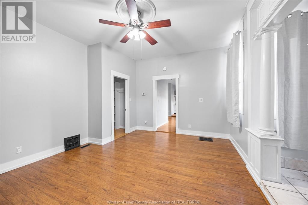 Property at 353-359 LOUIS image 5