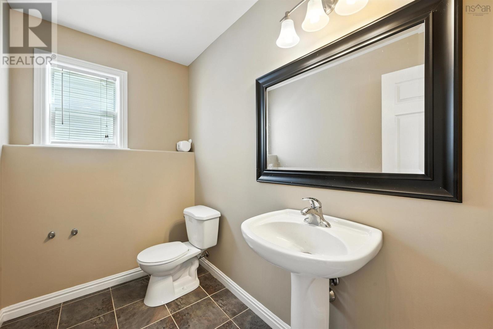 46 Fathom Court, Halifax, Nova Scotia  B3M 0A7 - Photo 43 - 202515240