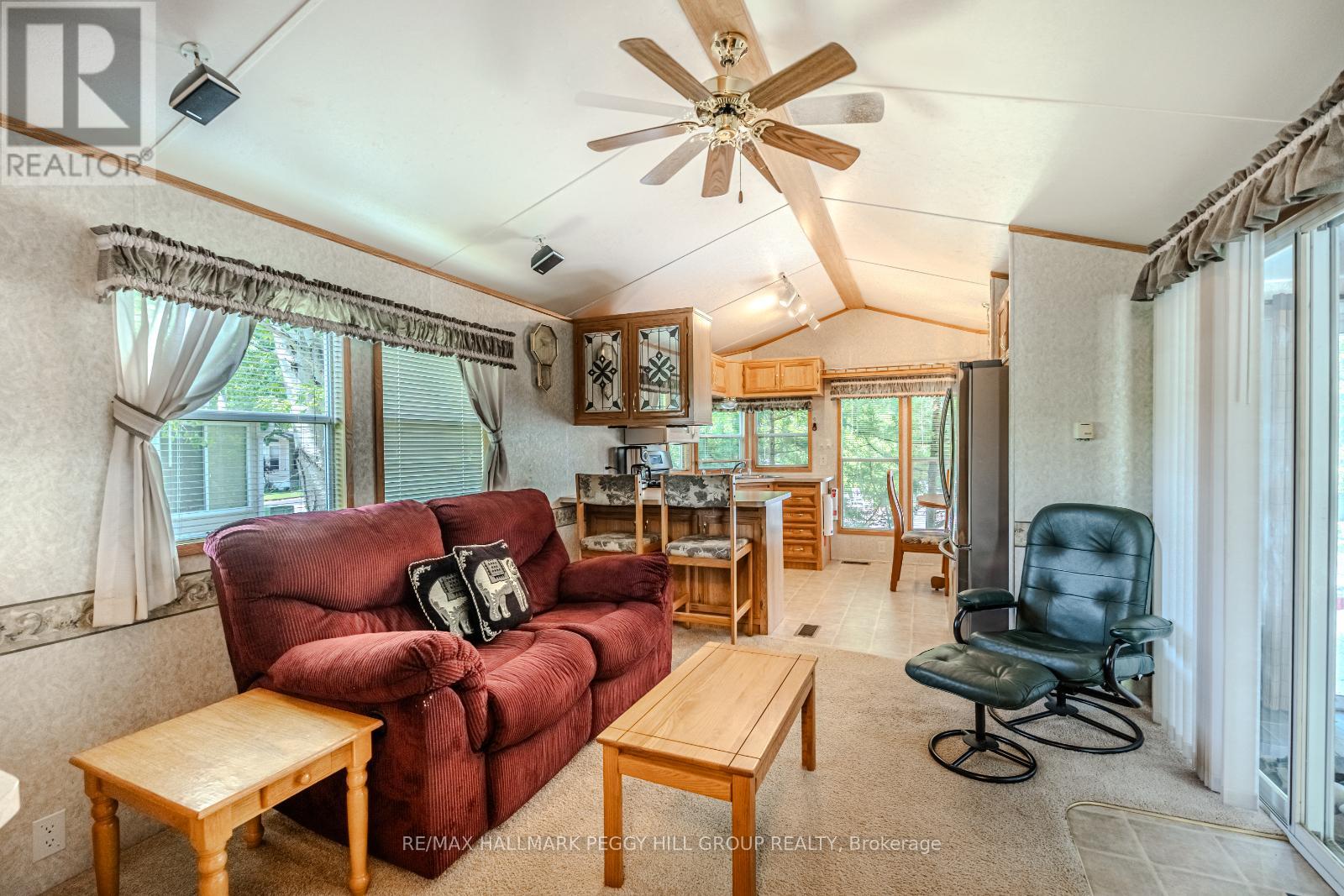 13 Huron Circle, Wasaga Beach, Ontario  L9Z 1X7 - Photo 3 - S12261812