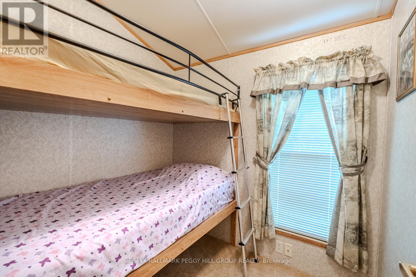 13 Huron Circle, Wasaga Beach, Ontario  L9Z 1X7 - Photo 6 - S12261812