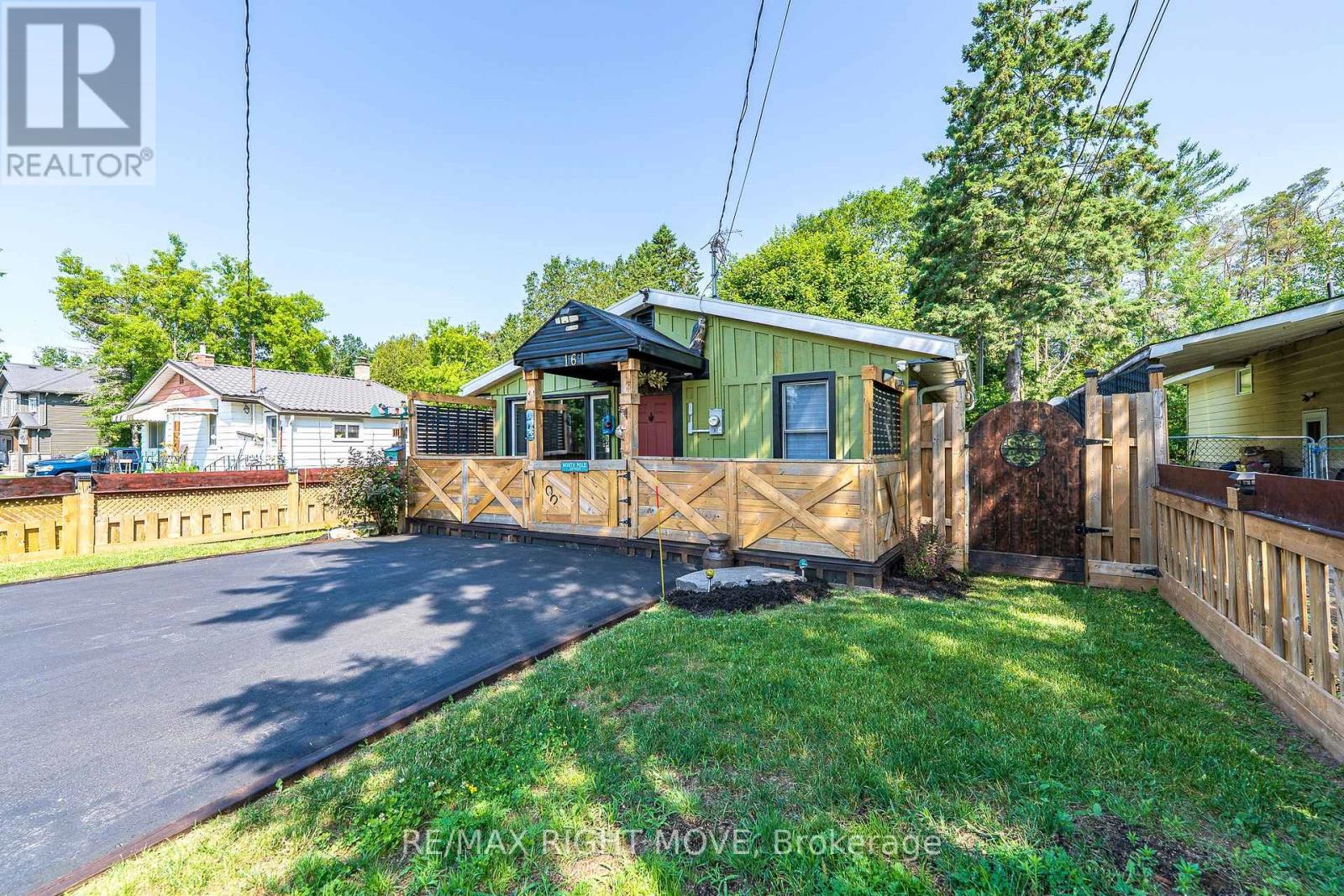 Property at 161 QUEBEC STREET image 5