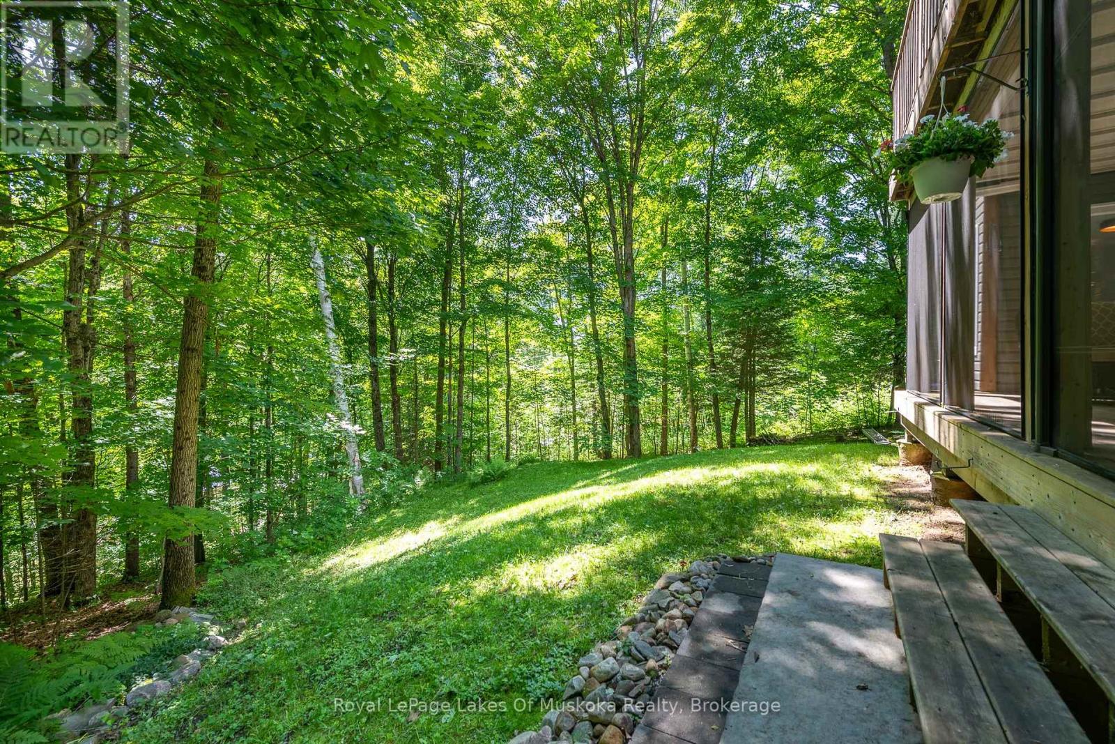 1601 Skyline Drive, Huntsville, Ontario  P1H 1A5 - Photo 36 - X12261893
