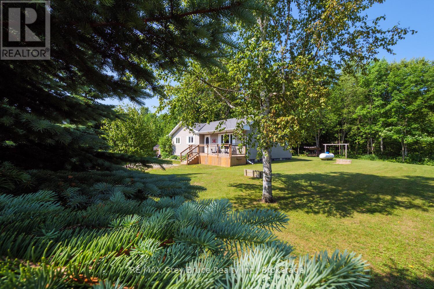 32 Sugarbush Road, South Bruce Peninsula, Ontario  N0H 2T0 - Photo 41 - X12261917