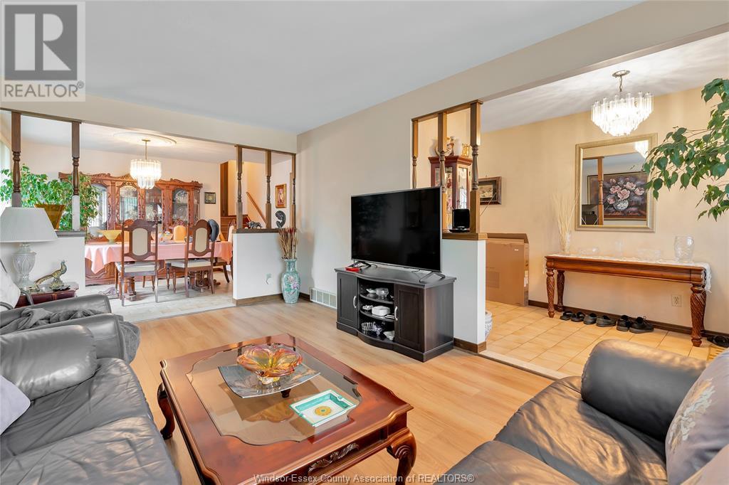 1625 Everts, Windsor, Ontario  N9B 3E4 - Photo 8 - 25010223