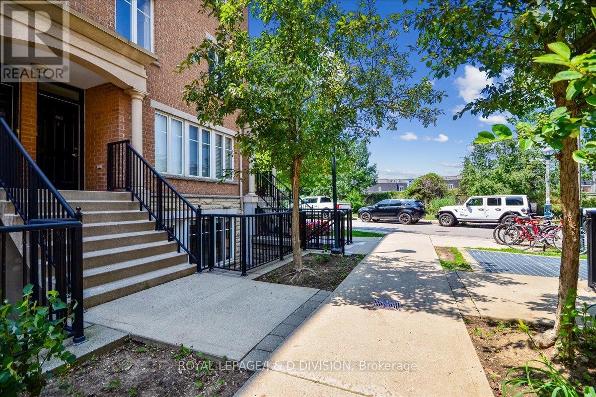 Property at 402 - 34 WESTERN BATTERY ROAD image 3