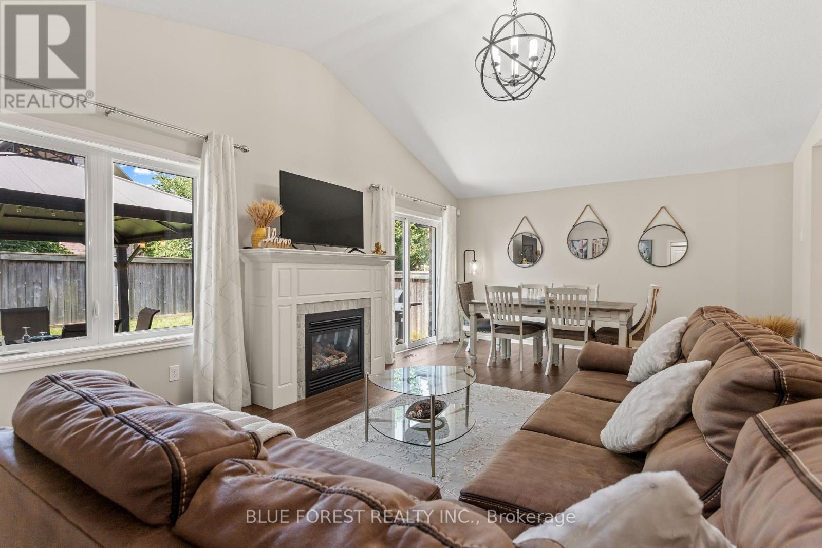 42 Hickory Lane, St. Thomas, Ontario  N5R 6K9 - Photo 18 - X12261743