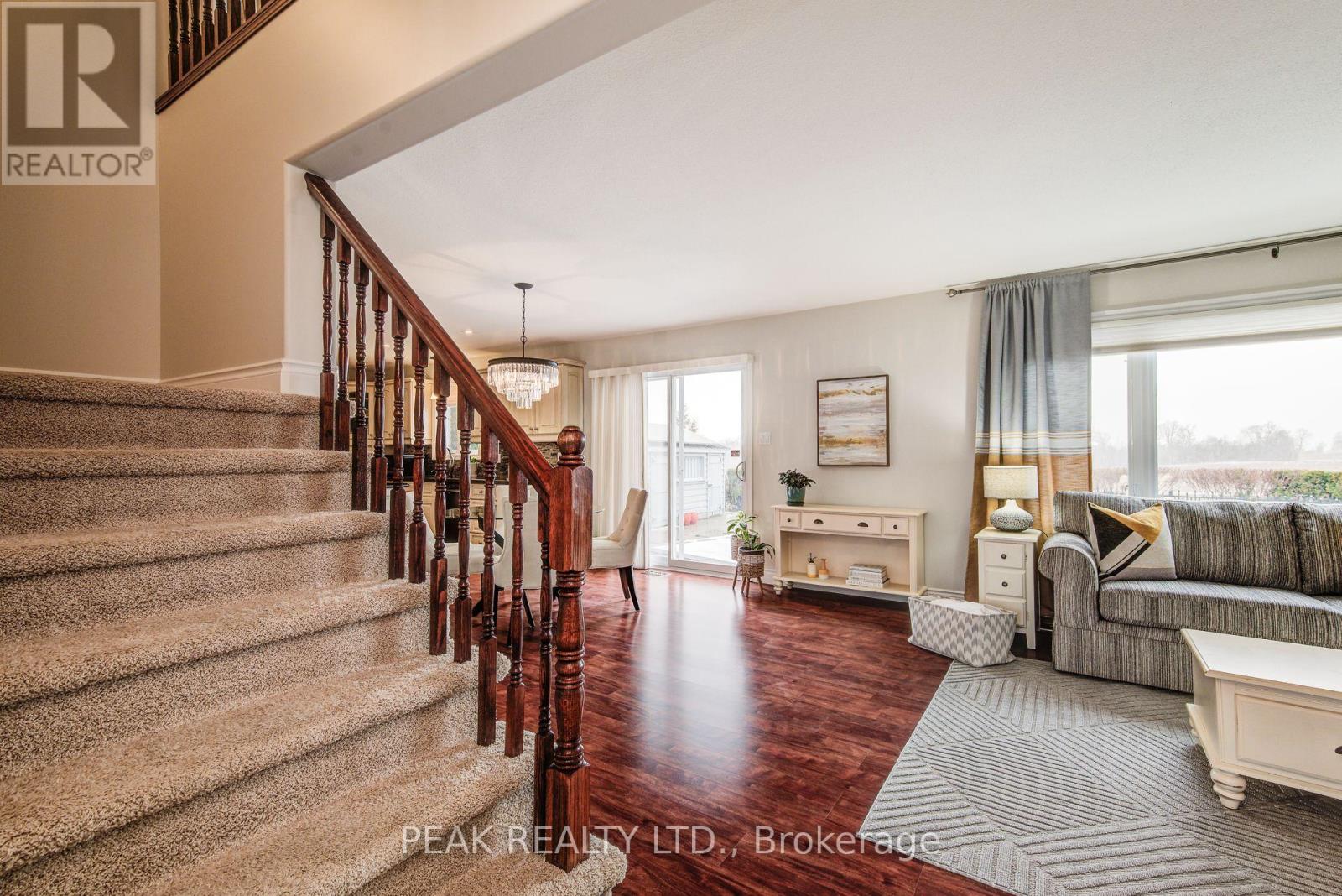 24 Applewood Street, Blandford-Blenheim, Ontario  N0J 1S0 - Photo 11 - X12121902