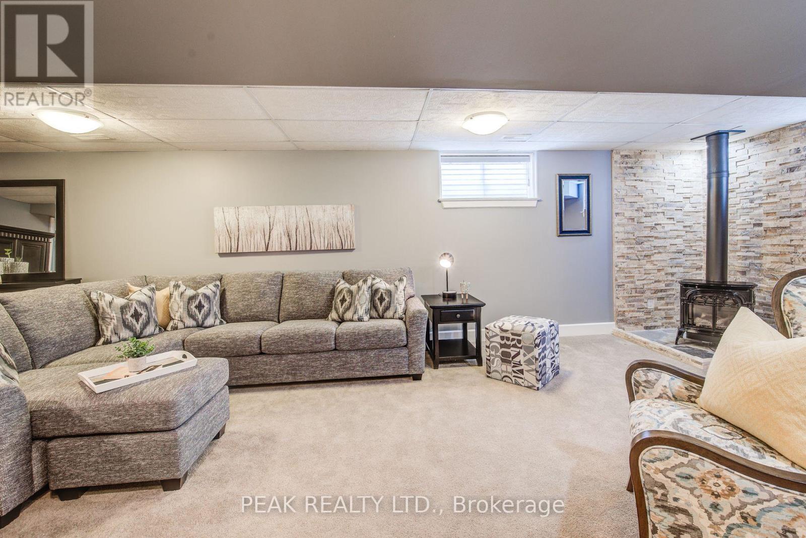 24 Applewood Street, Blandford-Blenheim, Ontario  N0J 1S0 - Photo 32 - X12121902