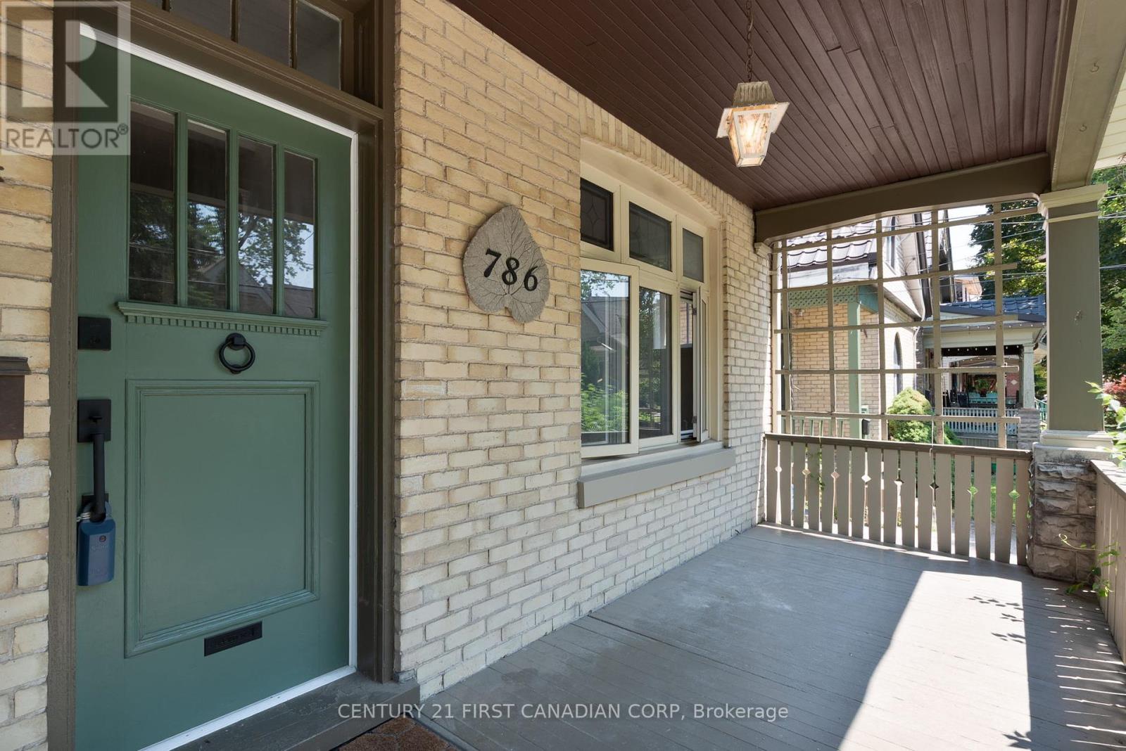 Property at 786 DUFFERIN AVENUE image 4