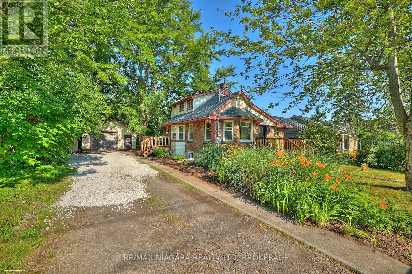 Property at 207 SOUTH MILL STREET image 2