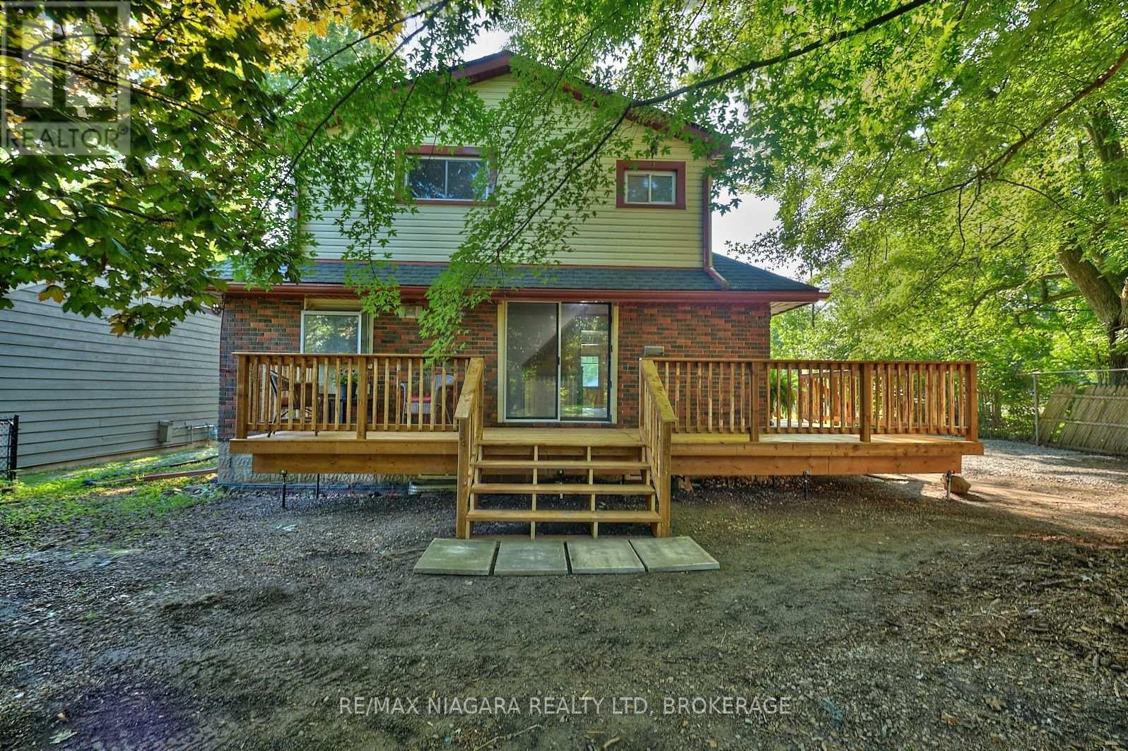 Property at 207 SOUTH MILL STREET image 5