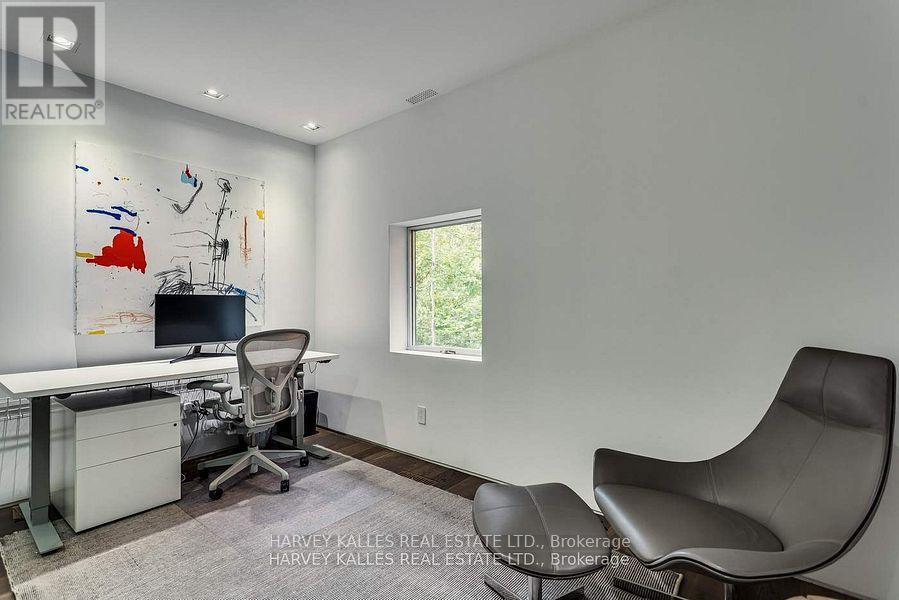 11 Shorncliffe Avenue, Toronto, Ontario  M4V 1S9 - Photo 22 - C12261939