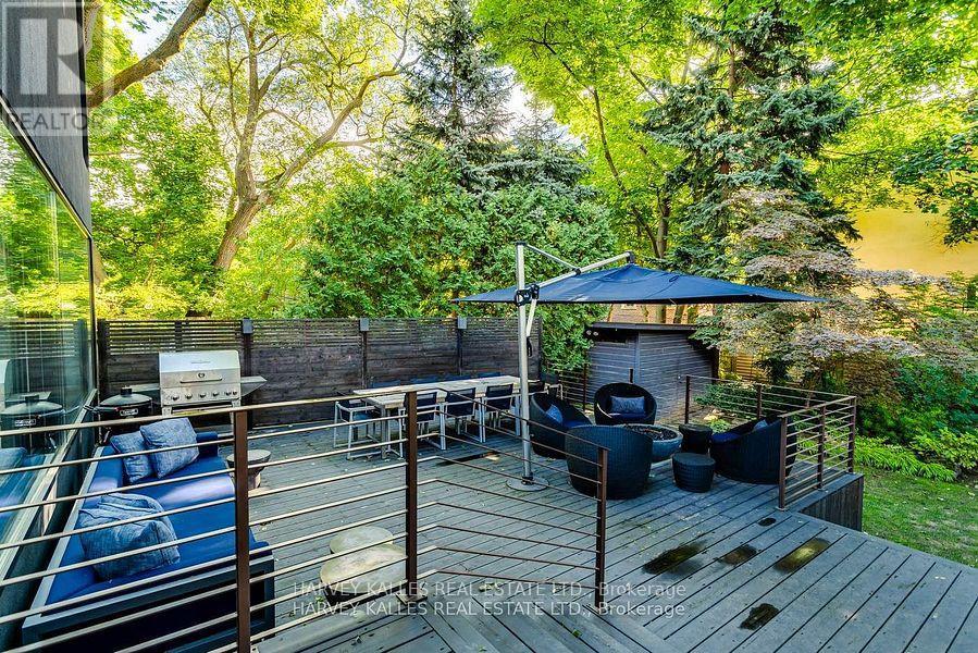 11 Shorncliffe Avenue, Toronto, Ontario  M4V 1S9 - Photo 30 - C12261939