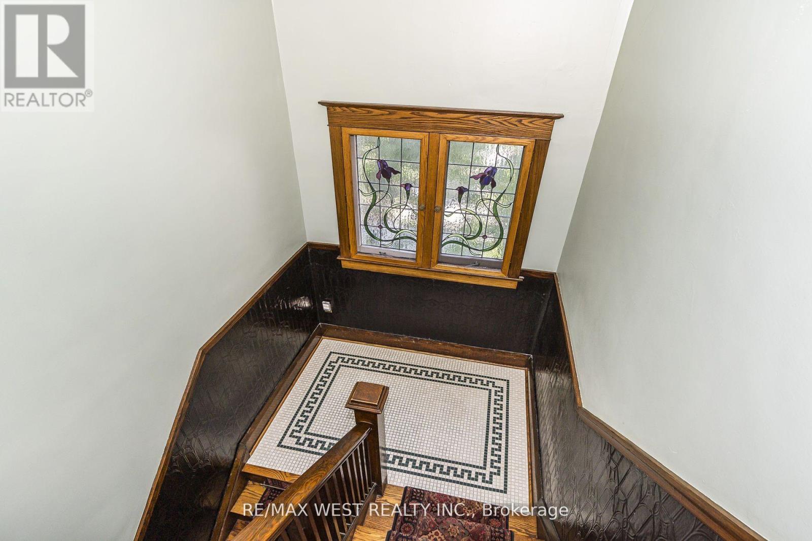 9a Humewood Drive, Toronto, Ontario  M6C 1C9 - Photo 16 - C12262030