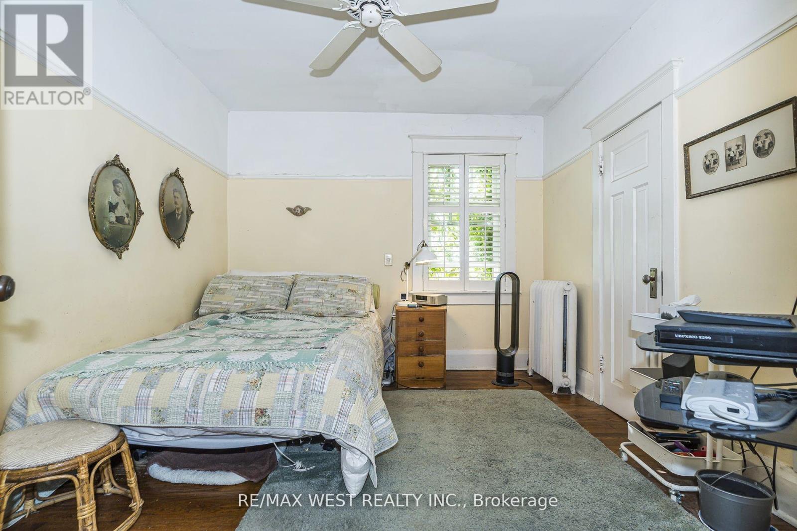 9a Humewood Drive, Toronto, Ontario  M6C 1C9 - Photo 24 - C12262030