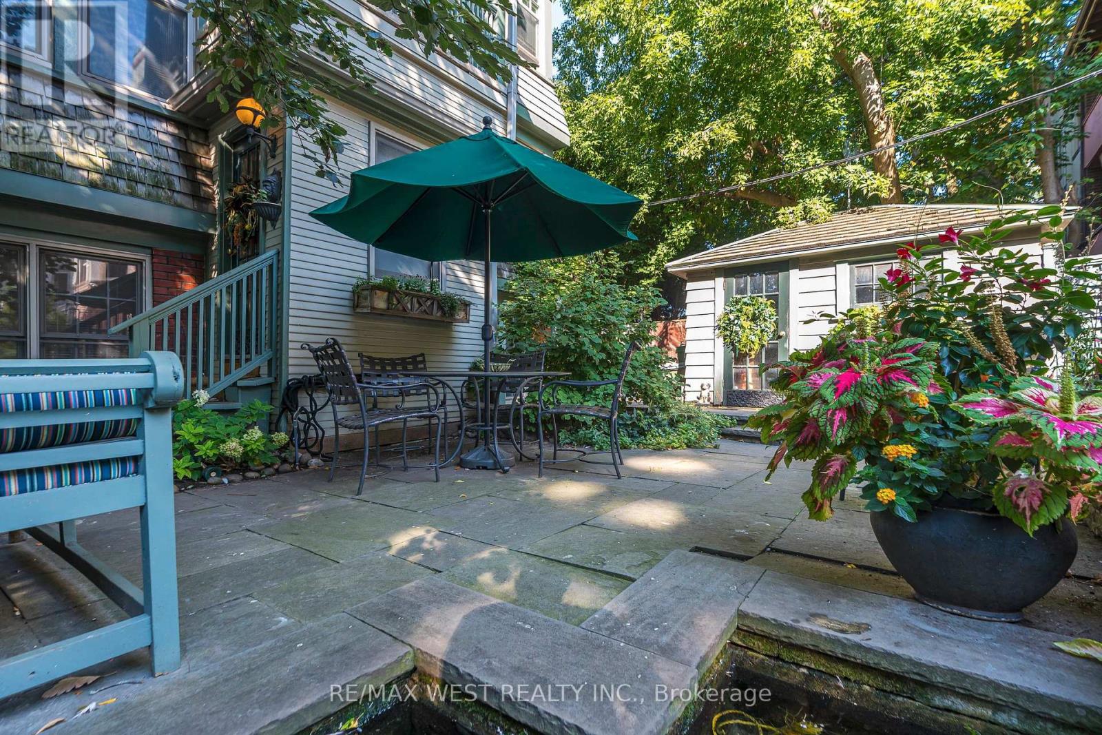 9b Humewood Drive, Toronto, Ontario  M6C 1C9 - Photo 39 - C12262057
