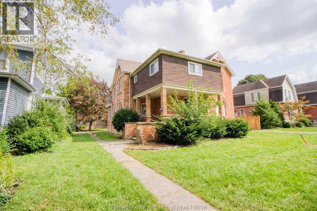31 Dufferin Ave Avenue, Chatham, Ontario  N7M 4W6 - Photo 3 - 25016887