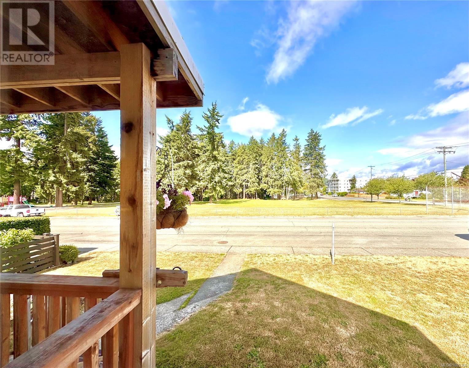 Property at 2783 5th Ave image 2