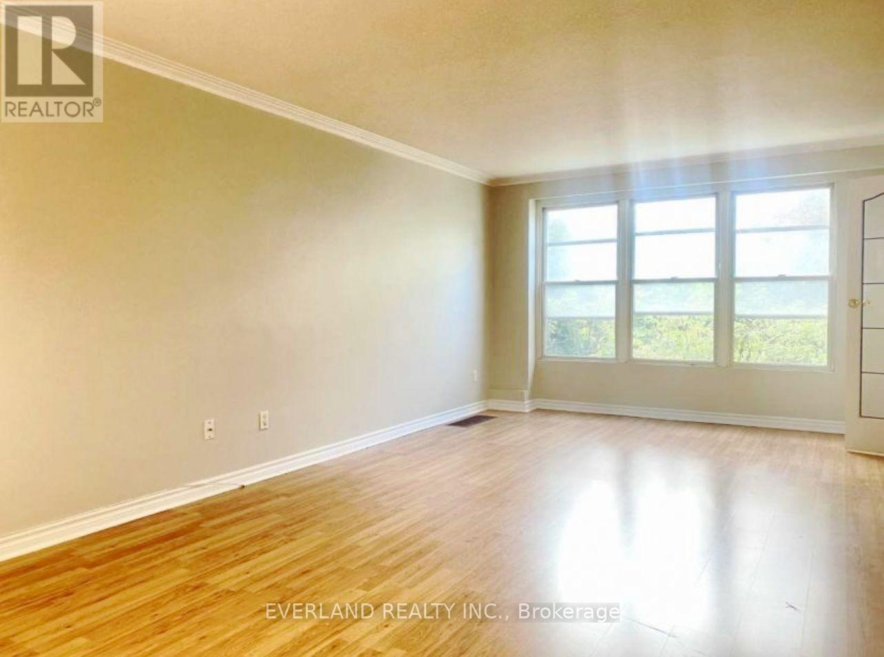 Property at 573 HUNTINGWOOD DRIVE image 2