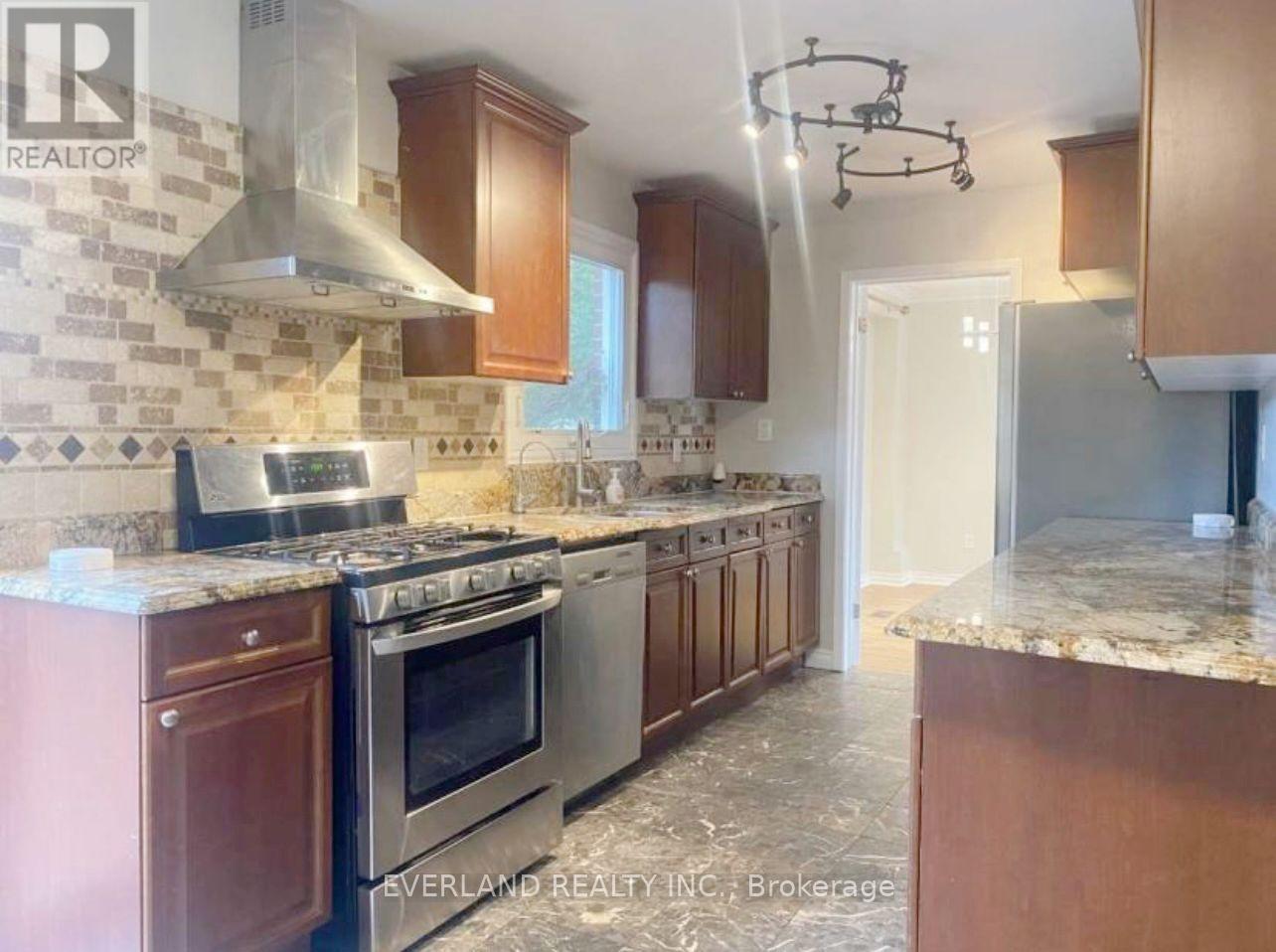 Property at 573 HUNTINGWOOD DRIVE image 4