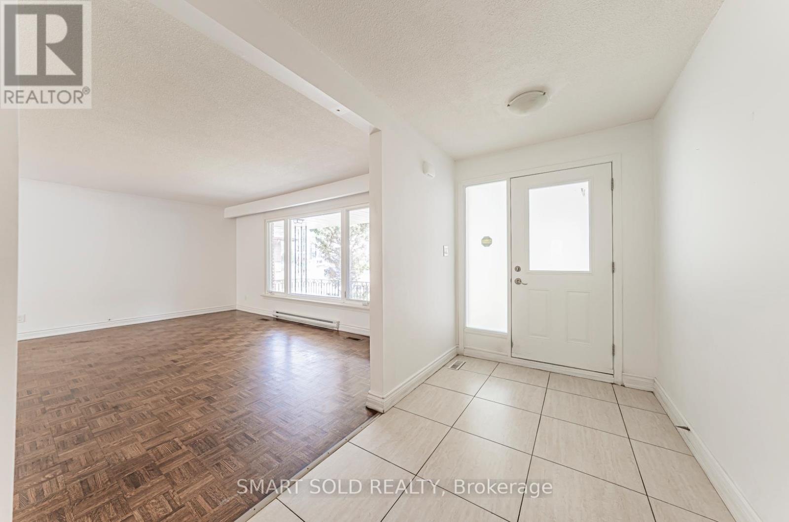 75 Stockdale Crescent, Richmond Hill (North Richvale), Ontario  L4C 3T1 - Photo 14 - N12262161