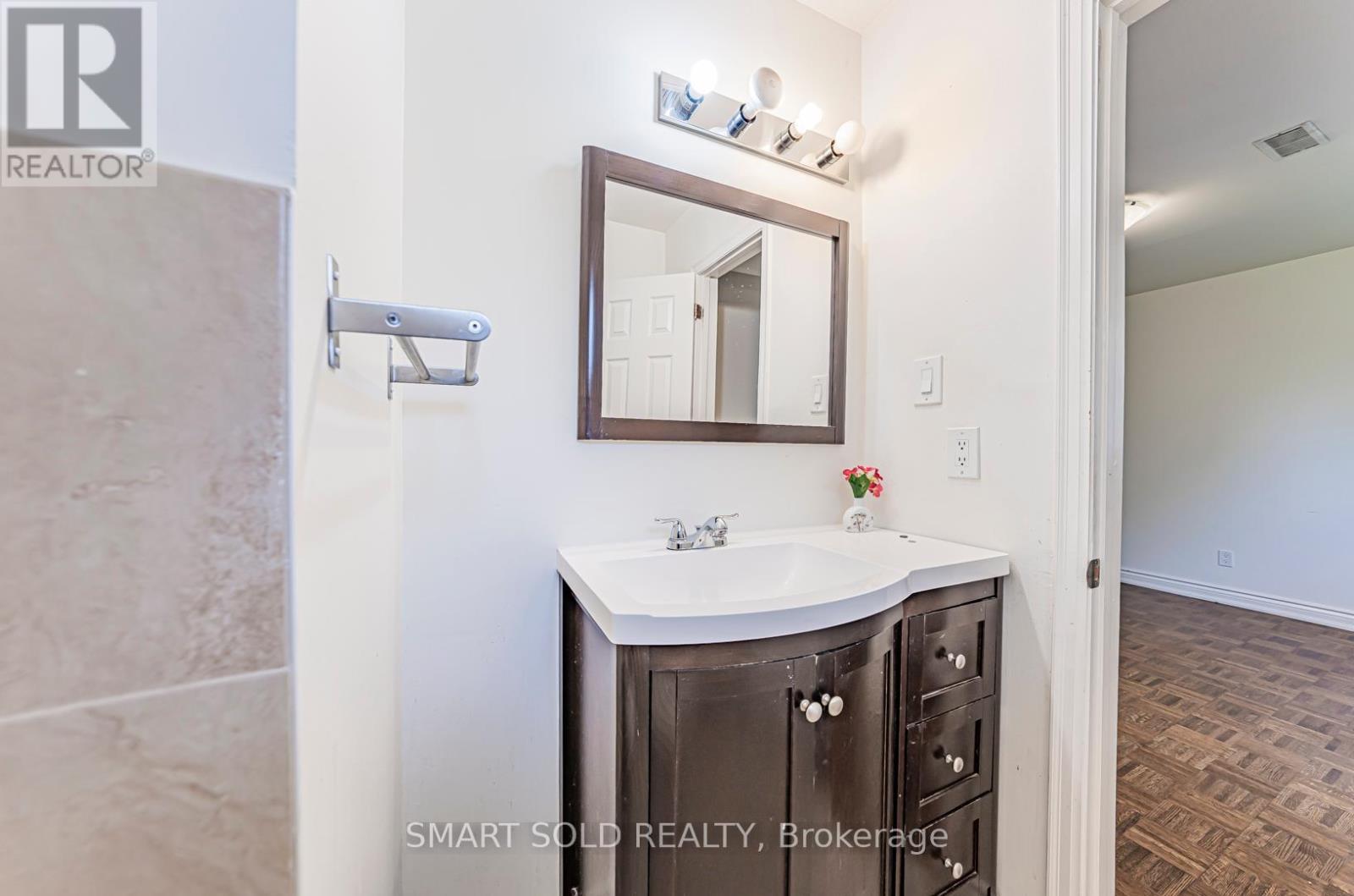 75 Stockdale Crescent, Richmond Hill (North Richvale), Ontario  L4C 3T1 - Photo 25 - N12262161