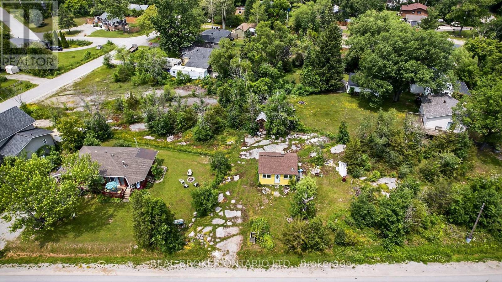 Property at 178 WOODLANDS AVENUE image 1