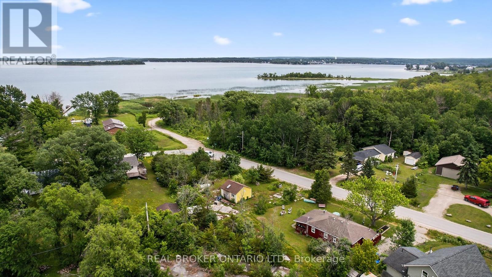 Property at 178 WOODLANDS AVENUE image 3