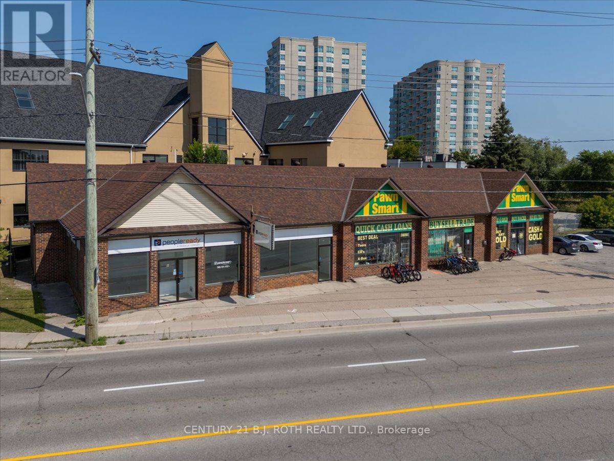 29-31 Bradford Street, Barrie, Ontario  L4N 3A7 - Photo 2 - S12262044