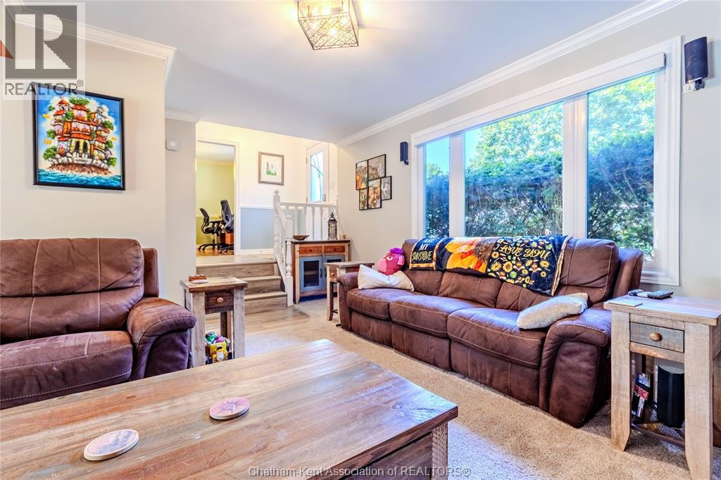 39 Parkwood Drive, Chatham, Ontario  N7M 2B1 - Photo 6 - 25016592