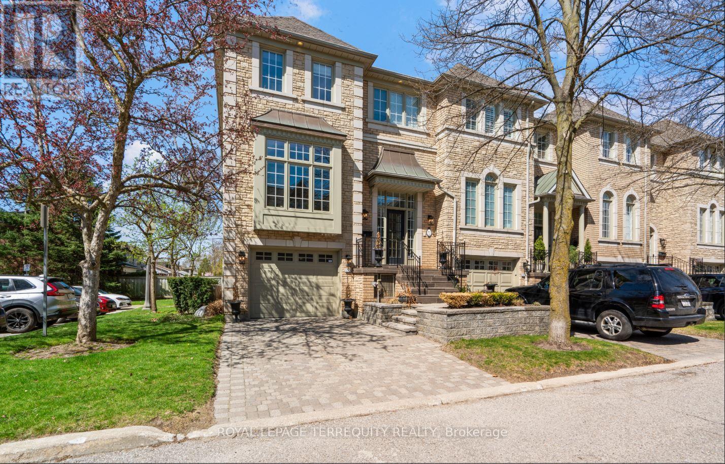 Property at 18 - 197 LA ROSE AVENUE image 1