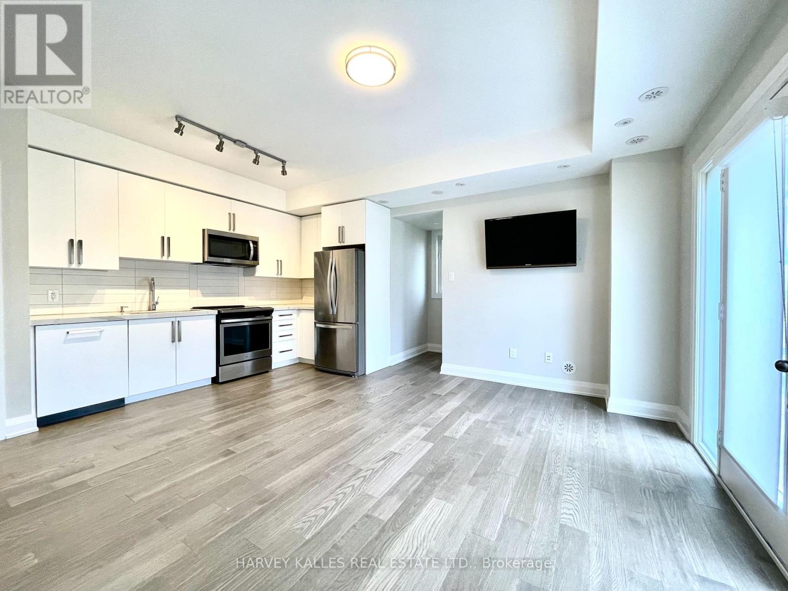 119 - 3050 Erin Centre Boulevard, Mississauga, Ontario  L5M 0P5 - Photo 2 - W12261897