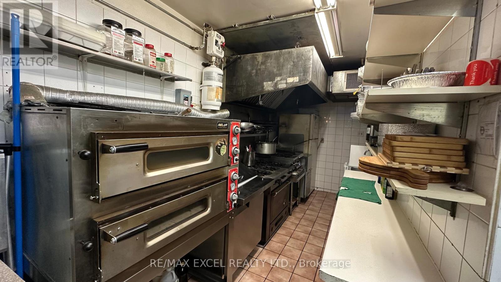 Property at 2372 BLOOR STREET W image 4